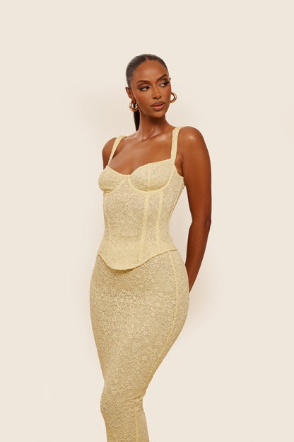 Conjunto de Maxifalda y Corsé de Encaje Ajustado en Amarillo