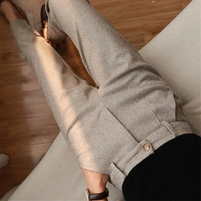 Pantalones de Corte Sastre en Pura Lana Elegante