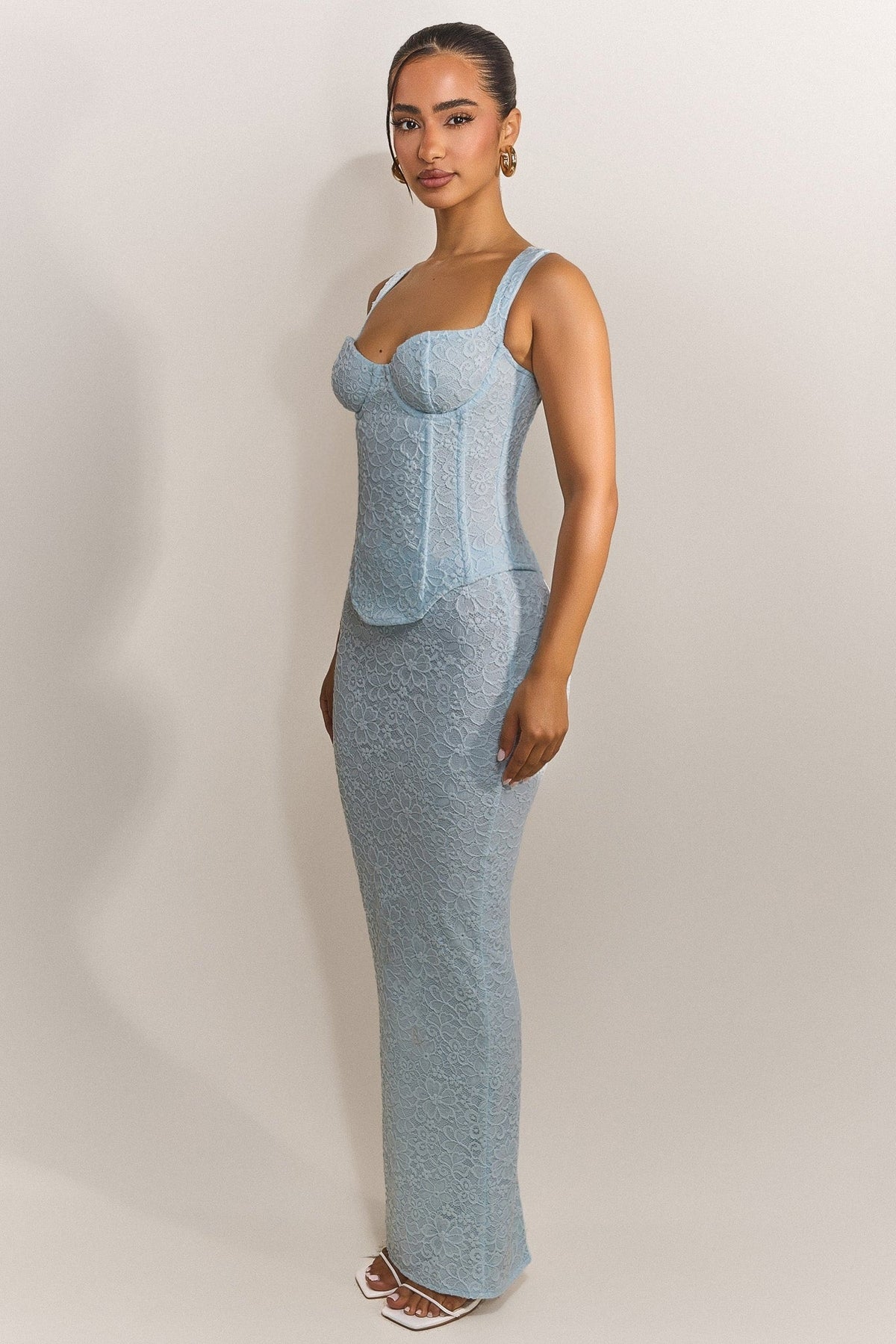 Conjunto Largo con Corsé de Encaje Ajustado en Azul