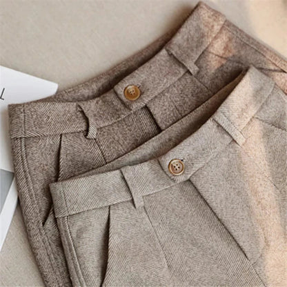 Pantalones de Corte Sastre en Pura Lana Elegante