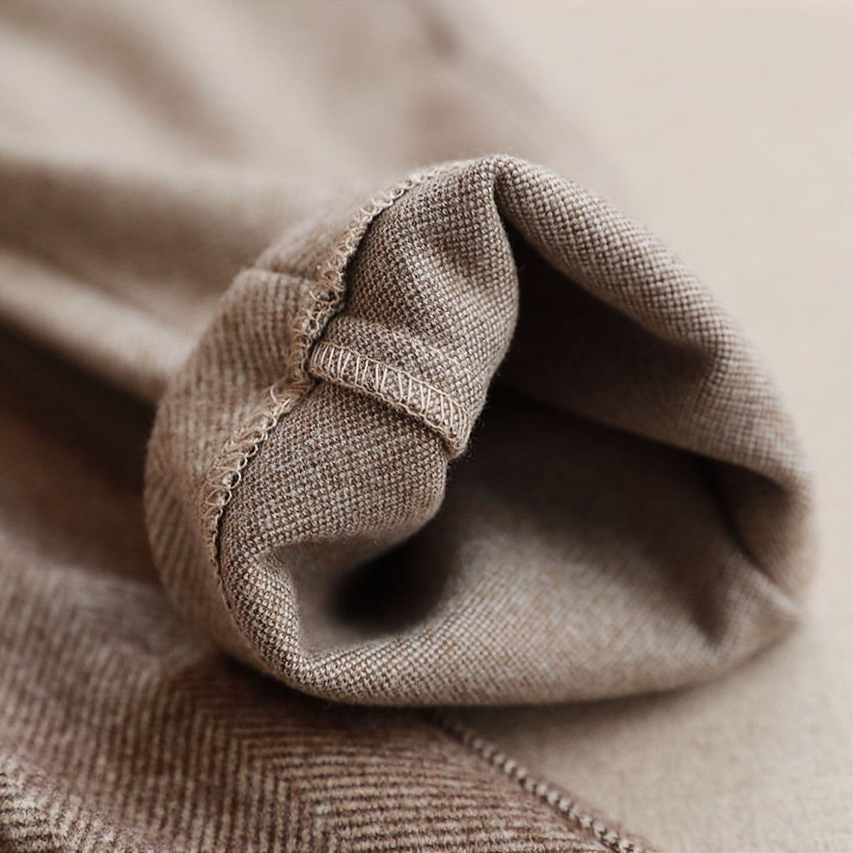 Pantalones de Corte Sastre en Pura Lana Elegante
