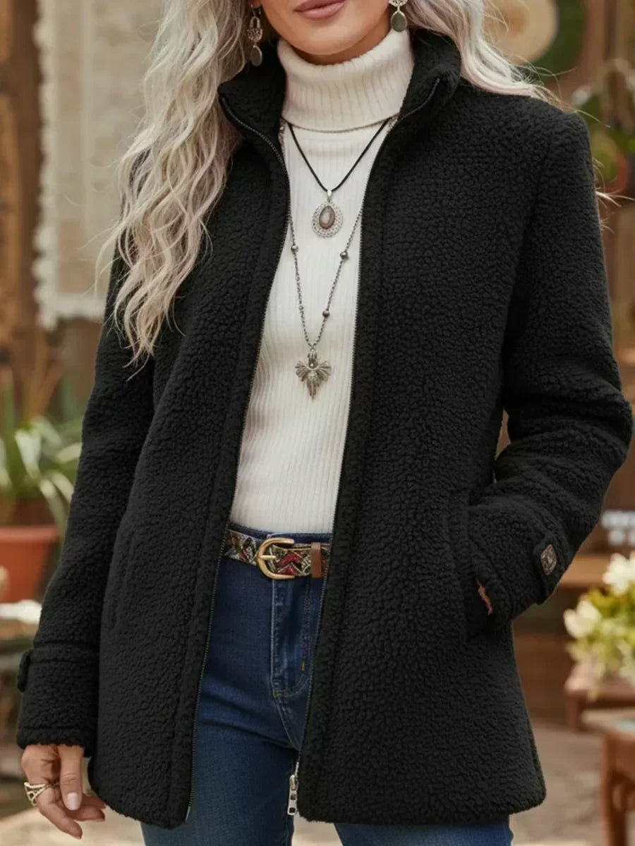 Judith | Chaqueta Acogedora con Cuello Alto y Cremallera Completa